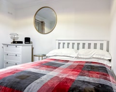 Tüm Ev/Apart Daire Immaculate 2-bed Apartment In Rochester (Rochester, Birleşik Krallık)