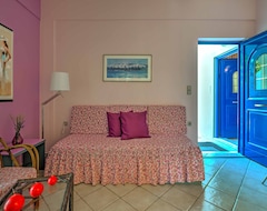 Hele huset/lejligheden Elegant 1Br By Heraklion Beach Sun &Comfort Await (Iraklio, Grækenland)
