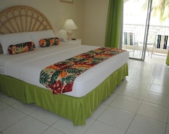 Khách sạn Sunbay Hotel (Oistins, Barbados)