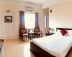 Hotel Nam Long Plus (Đồng Hới, Vietnam)