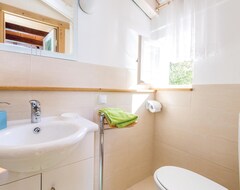 Hele huset/lejligheden 3 Bedroom Accommodation In Barbat (Barbat, Kroatien)