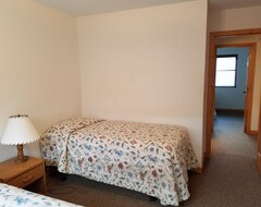 Entire House / Apartment Mcquoids Inn And Event Center (Isle, USA)
