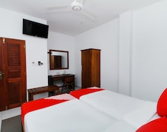 OYO 325 Grand Rockland Hotel (Matara, Sri Lanka)