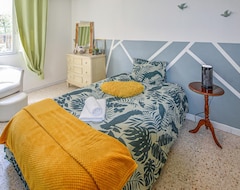 Toàn bộ căn nhà/căn hộ 3 Bedroom Accommodation In Lapalud (Lapalud, Pháp)