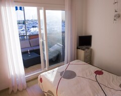 Hotel Superb Appt Calm And Modern - Near Beach - View On The Marina - Swimming Pool (Roses, Spain)