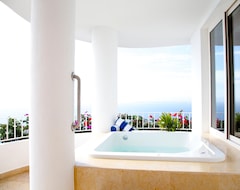 Hotelli Grand Miramar All Luxury Suites & Residences (Puerto Vallarta, Meksiko)