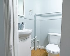 Hele huset/lejligheden Vrbo Stylish Downtown Apartment (Halifax, Canada)