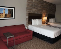 Khách sạn La Quinta Inn and Suites by Wyndham Bloomington (Bloomington, Hoa Kỳ)