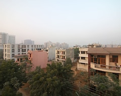Khách sạn OYO 7967 near Medanta (Gurgaon, Ấn Độ)
