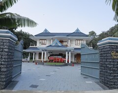 Koko talo/asunto Luxurious 5 Bed House In Vettiyar, Mavelikara (Haripad, Intia)