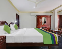 Otel Itsy By Treebo | The Waters Edge Beach Resort (Kovalam, Hindistan)
