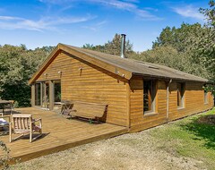 Hele huset/lejligheden Modern And Practical Wooden House With Large Terrace And Natural Garden. (Vieux-Pont, Frankrig)