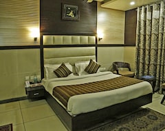 OYO 4399 Hotel Satyam Lodge (Jammu, Indija)