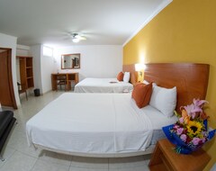 Khách sạn Hotel River Poliforum (Leon, Mexico)