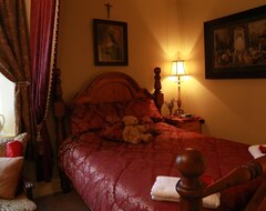Bed & Breakfast Blakes Manor Self Contained Heritage Accommodation (Deloraine, Australia)