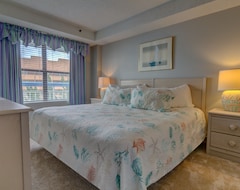 Khách sạn Amazing Ocean View Suite W/ King Bed + Official On-site Rental Privileges (Myrtle Beach, Hoa Kỳ)