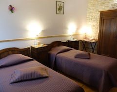 Hotel The Charmentaise Charming B & B At The Gates Of La Rochelle And The Marais Poitevin (Andilly, Frankrig)