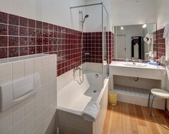 Double Room Shower / Wc - Hotel-restaurant Leander (Bitburg, Tyskland)