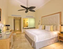 Otel Grand Palladium Palace Resort Spa & Casino (Playa Bavaro, Dominik Cumhuriyeti)