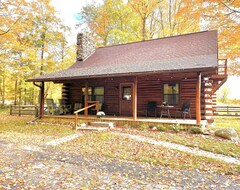 Casa/apartamento entero Quaint Log Cabin In Peaceful Country Setting. Access To Private Fishing Lake. (Lawrence, EE. UU.)