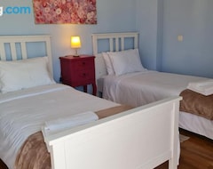 Hotel Sleep & Surf Ericeira - Portugal (Ericeira, Portugal)
