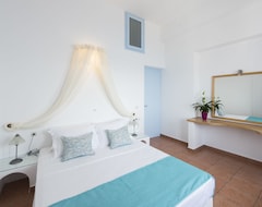 Hotel Kastro Suites (Fira, Grecia)