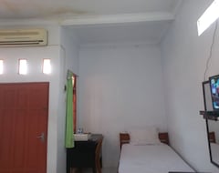Hotel Spot On 93557 Juan Kostel 2 (Purwokerto, Indonezija)