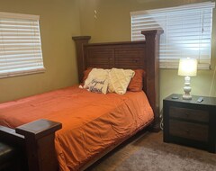 Tüm Ev/Apart Daire Two Bedroom One Bath Less Than 10 Minutes From Tallahassee International Airport (Tallahassee, ABD)