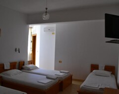 Khách sạn Hotel Alphine (Vlorë, Albania)