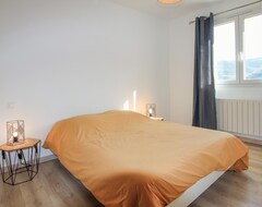 Cijela kuća/apartman 3 Bedroom Accommodation In La Valla En Gier (La Valla-en-Gier, Francuska)