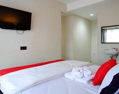 Hotel Reddoorz @ Jalan Jenderal Sudirman Palopo (Palopo, Indonezija)