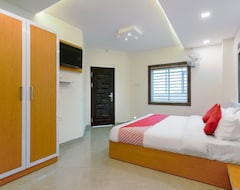 OYO 42688 Adora Hotel Fathima Palace (Kozhikode, Indija)
