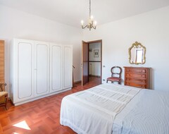 Toàn bộ căn nhà/căn hộ Pet-friendly Villa Casa Degli Zii Appartamento Letizia With Pool, Garden & Wi-fi (Ortonovo, Ý)