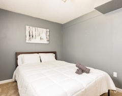 Cijela kuća/apartman Completely Updated 4 Bedroom, 2 Full Bath Home With Deck And Big Yard (Grandview Heights, Sjedinjene Američke Države)