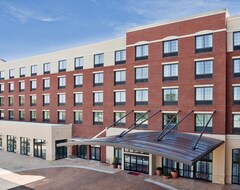 Khách sạn Hampton Inn and Suites Chapel Hill-Carrboro/Downtown, NC (Carrboro, Hoa Kỳ)