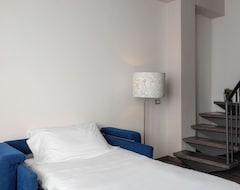 Khách sạn V Hotel (Ancona, Ý)