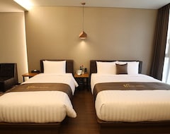Rest Hotel (Gimpo, Güney Kore)
