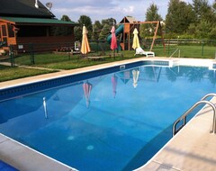 Toàn bộ căn nhà/căn hộ The Generations Luxury Cabin Inground Pool Sleeps 21- Fall Special! $282! (Hartville, Hoa Kỳ)