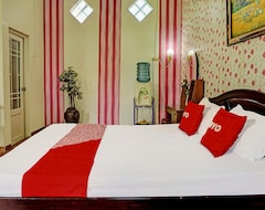 Hotelli Oyo 92376 Agape Villa (Malang, Indonesia)