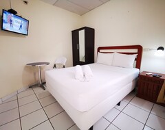 Hotel Armonia Hostal (San Salvador, El Salvador)