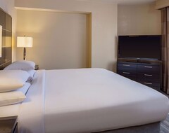 Khách sạn Doubletree Suites By Hilton Minneapolis Downtown (Minneapolis, Hoa Kỳ)