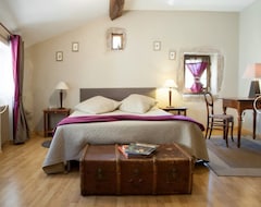 Bed & Breakfast La Maison Des Gardes - Chambres D'Hotes (Cluny, Ranska)