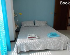 Huoneistohotelli Into The Blue (Catania, Italia)