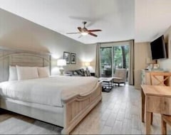 Hotelli Resort Living! Updated 1bd/1ba Amazing Pool & Balcony (Miramar Beach, Amerikan Yhdysvallat)