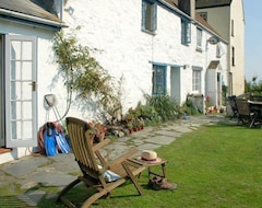 Tüm Ev/Apart Daire Whitewashed Fisherman'S Cottage With 3 Bedrooms, Garden And Parking (Cadgwith, Birleşik Krallık)