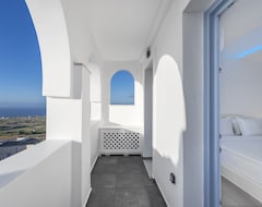 Hotel Sole D&apos;oro Luxury Suites (Akrotiri, Greece)