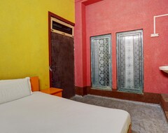 Khách sạn Oyo Hotel Small Town (Aligarh, Ấn Độ)