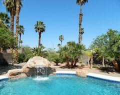Casa/apartamento entero Impresionante casa de Las Vegas con piscina y vistas a la montaña (Las Vegas, EE. UU.)