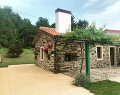 Toàn bộ căn nhà/căn hộ Casa Rural Rodeada De Naturaleza. A Medio Camino Ntre A Coruña Y Santiago (Mesía, Tây Ban Nha)
