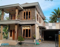 Koko talo/asunto Griya Delvin (Purworejo, Indonesia)